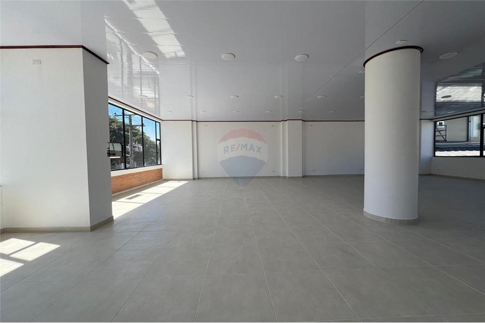 Commercial Space for Rent in Toberín